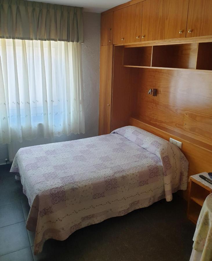 Hostal Puente Azud Авила Экстерьер фото